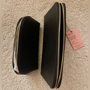 Quince 2-piece travel set cosmetics toiletry case black Italian leather